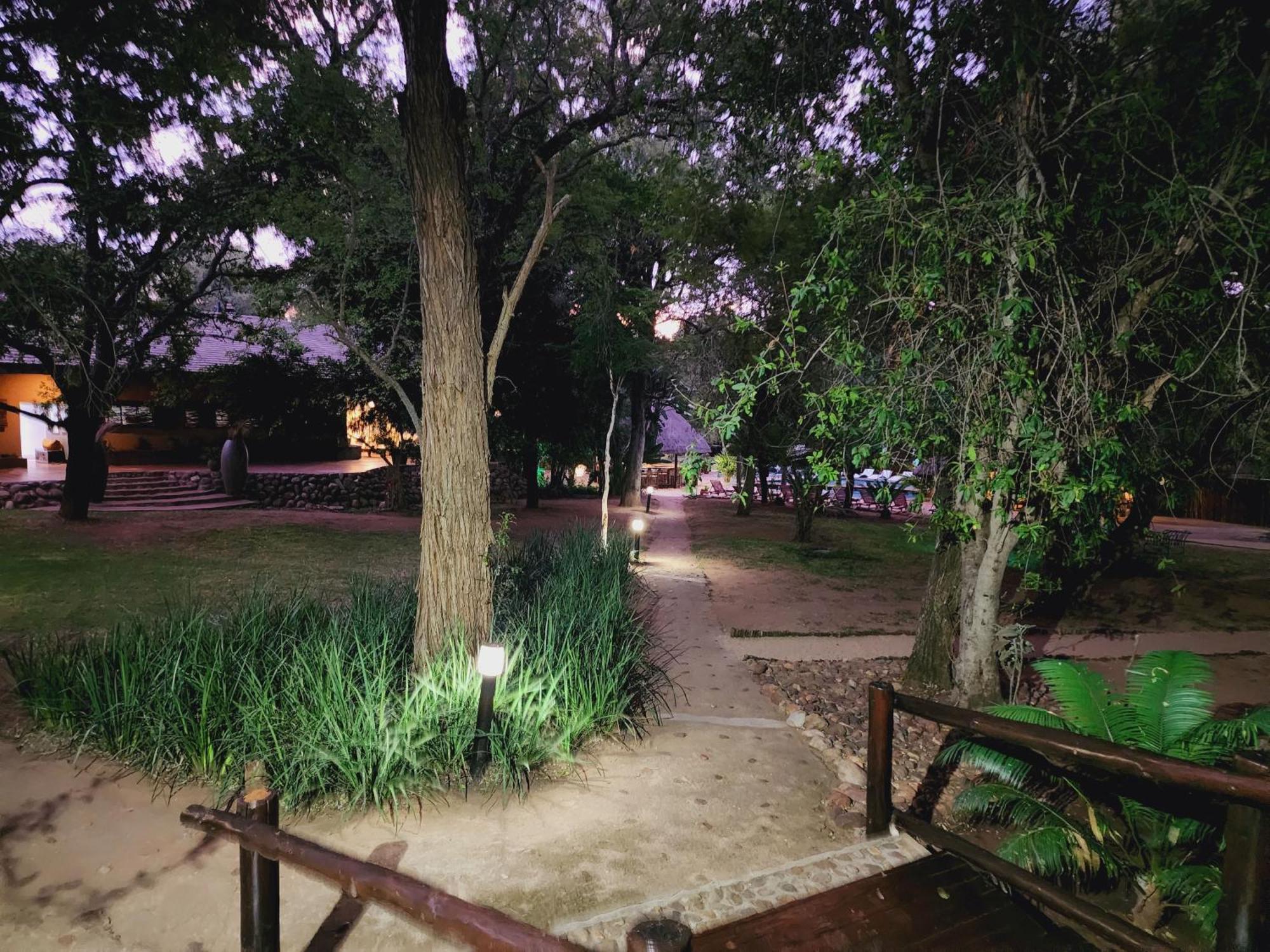 シドゥリ プライベート ゲーム ロッジ Karongwe Game Reserve エクステリア 写真